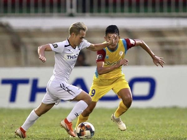 Bóng đá Việt Nam sáng 31/3: V.League 2020 hoãn vô thời hạn, không đá tập trung