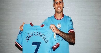 Tin Man City 21/7: Joao Cancelo lấy áo số 7 của Sterling