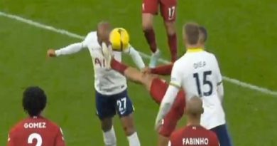 Tin Liverpool 7/11: Thiago gây tranh cãi ở trận gặp Tottenham