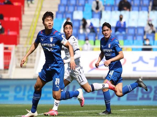 Soi kèo bóng đá Suwon Bluewings vs Ulsan Hyundai, 17h ngày 15/7