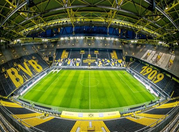 Sân bóng Signal Iduna Park ở đâu?