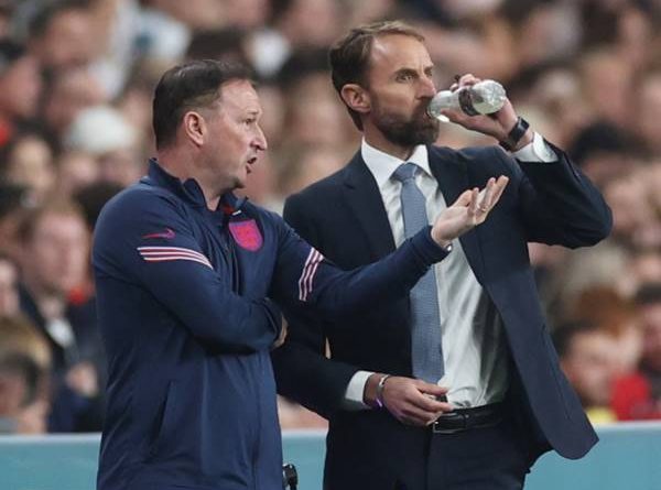 Trợ lý huấn luyện viên